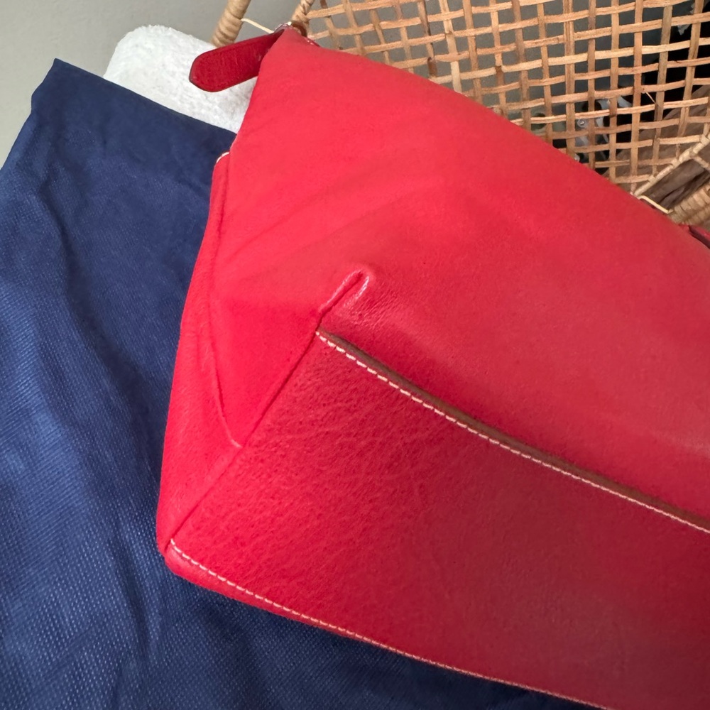 Dooney & Bourke Red Large Zipper Shoulder  Tote Sac - Picture 12 of 15